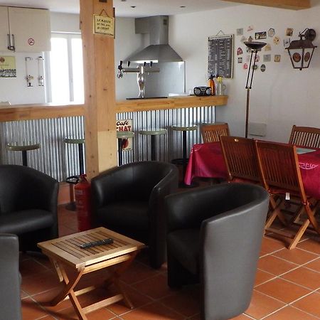 Les Gites Du Vieux Frene Longavesnes Exteriér fotografie